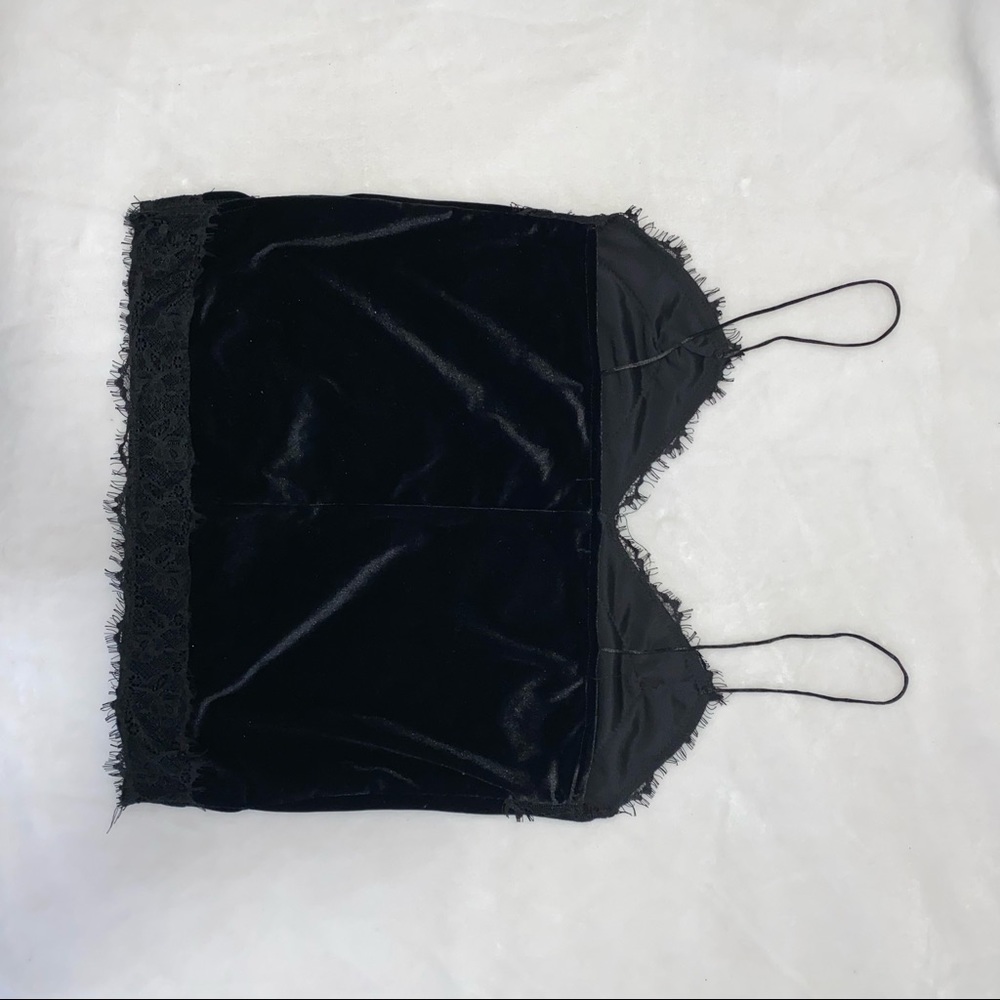 VELVET LACE TOP - Picture 4 of 6